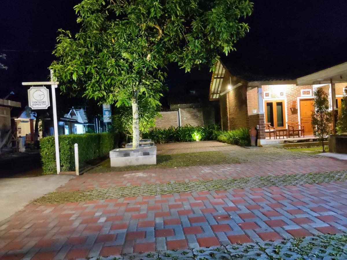 Genthong Homestay Magelang Exterior foto