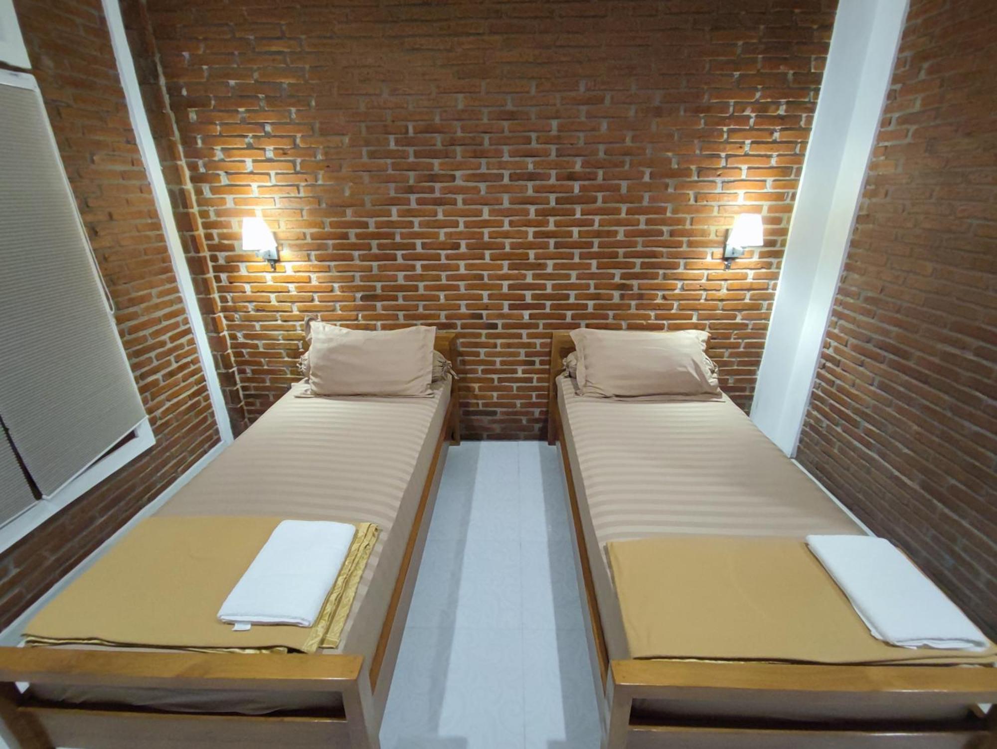 Genthong Homestay Magelang Exterior foto
