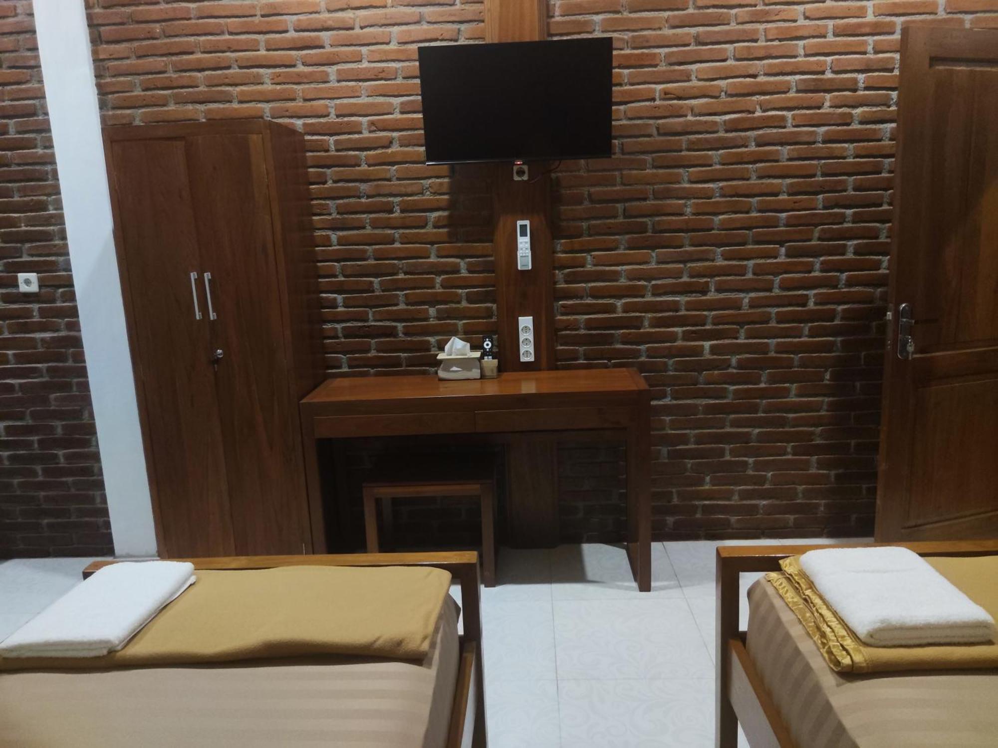 Genthong Homestay Magelang Exterior foto
