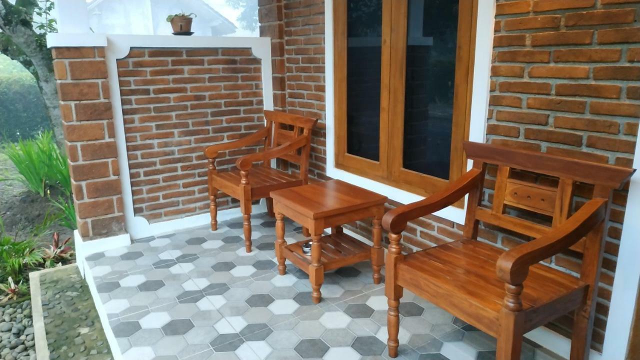 Genthong Homestay Magelang Exterior foto